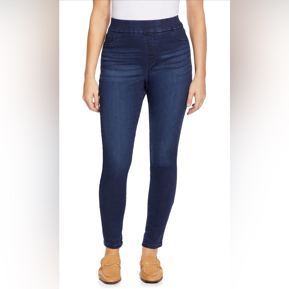 NWT Nine West Heidi Pull-on Jeans